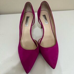 Women’s size 12M Fuchsia Pointed Toe Pumps